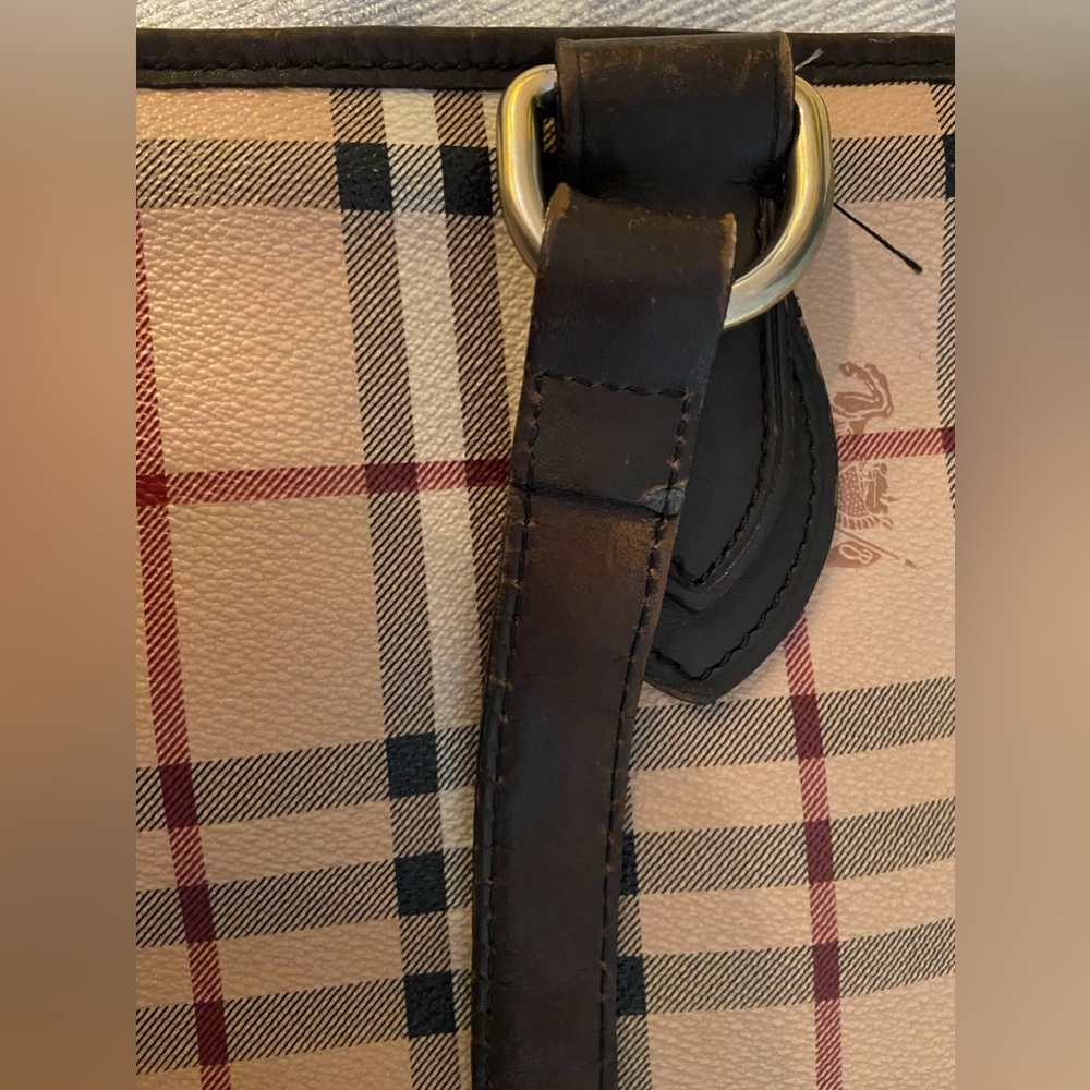 Burberry Haymarket Check Tote Bag – Classic Equestrian Knight Logo - Picture 4 of 11
